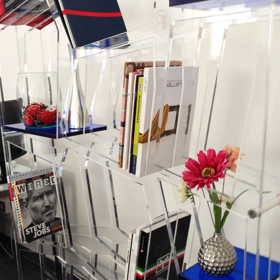 3 LIBRERIA GHOST nsdfactory